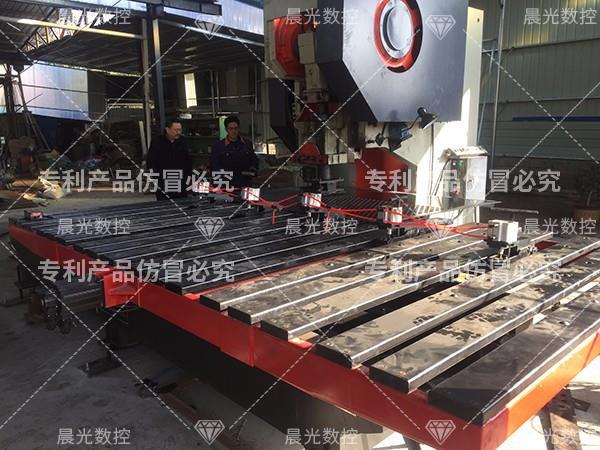 怎樣選購(gòu)沖床送料機(jī)？